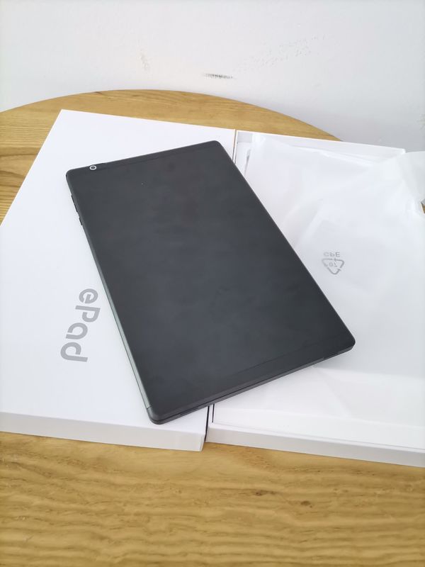 10.1 Inch APD Internet Surfing Android Mini tablet Computer